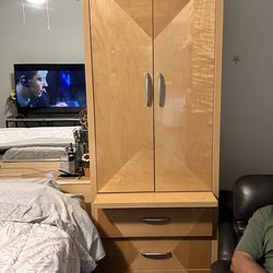 Beautiful Solid Wood Bedroom Set