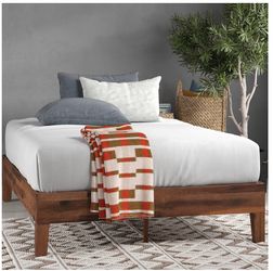 Zinus Marissa Deluxe Wood Platform Bed Frame, No Box Spring Needed, Wood Slat Support, Easy Assembly, Queen