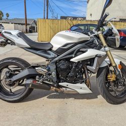 2014 Triumph Street Triple 675 ABS