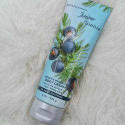 BBW Juniper Breeze Ultimate Hydration Body Cream.