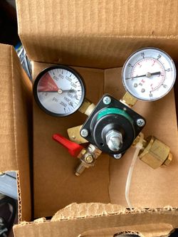 Home brewing Co2 Regulator like new