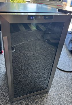 Works — Schmecke 28-Bottle Wine Cooler Hits 41°F