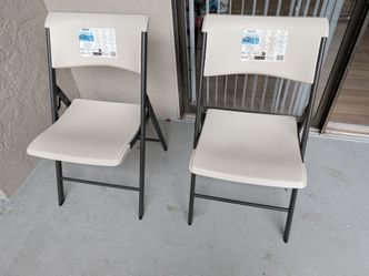 2 Outdoor Folding Chairs
