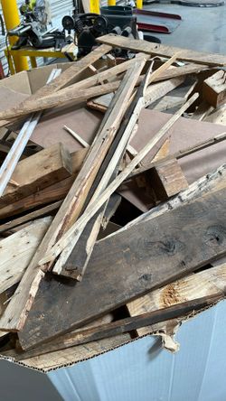 Scrap Wood FREE Fire Wood  🔥 