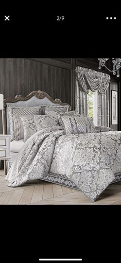 King Size J Queen New York Silver Jacquard Comforter Set