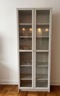 GLASS DOOR BOOKCASE/CABINET