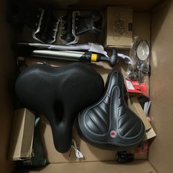Bike Accessories  Seats Lights Pedal 