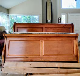 King Solid Pine Sleigh Bed