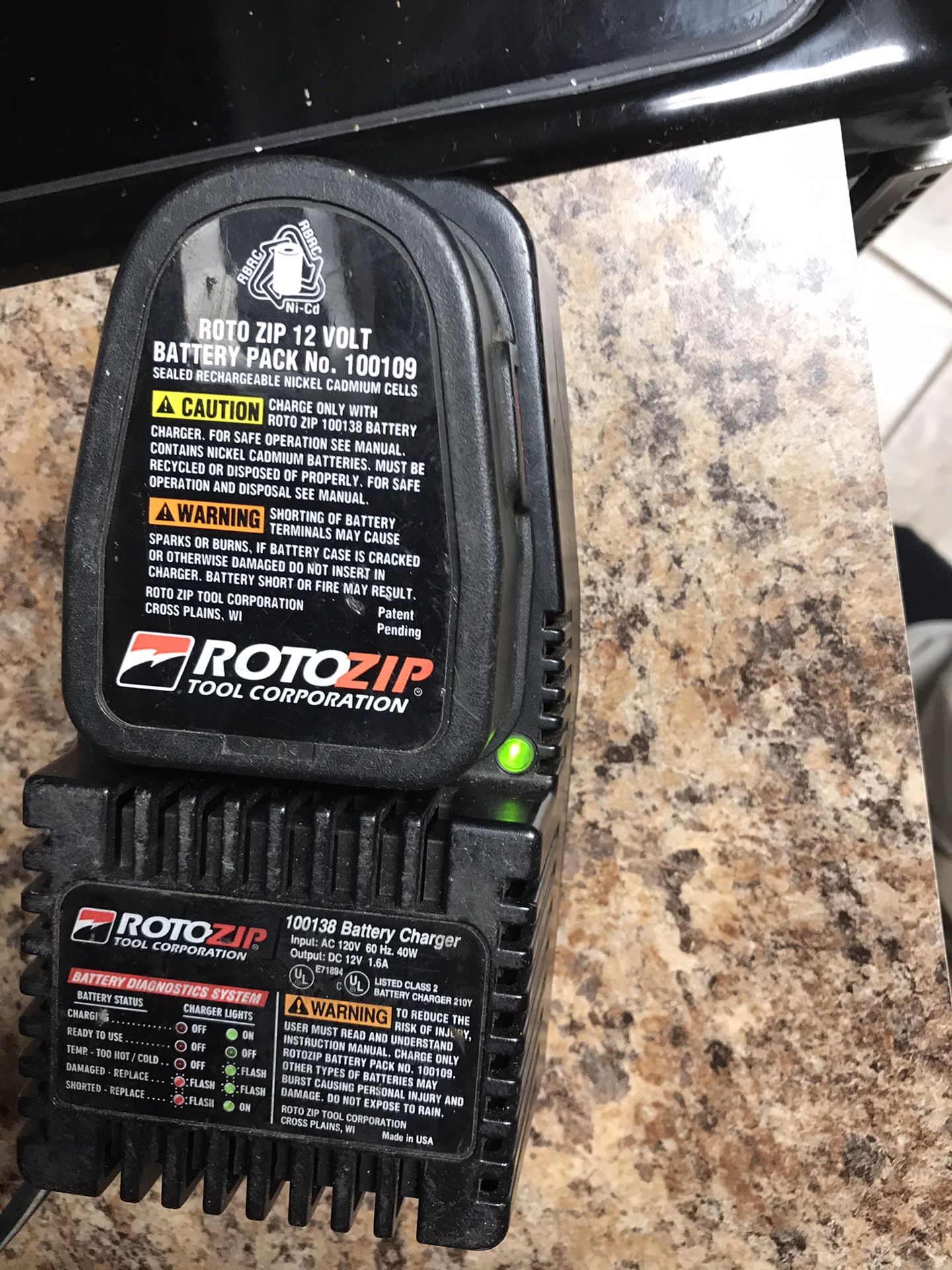 Rotozip Charger And Battery