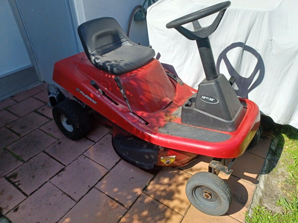 Lawn Tractor MURRAY 10 Hp 30" Cut