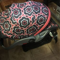 Baby Trend Car seat 