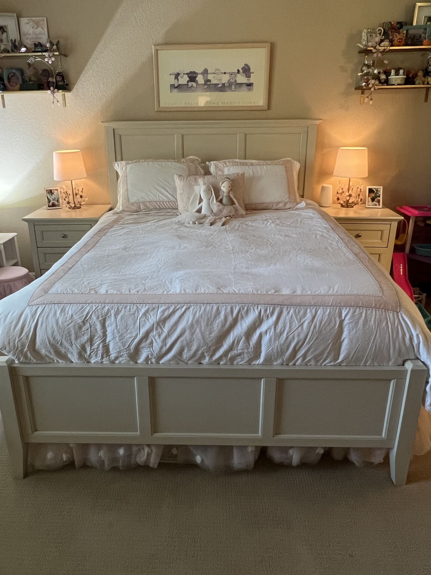 Queen Bedroom Set