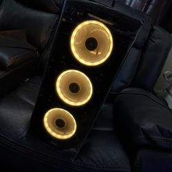 Gaming PC (Comes With Monitor Screen)