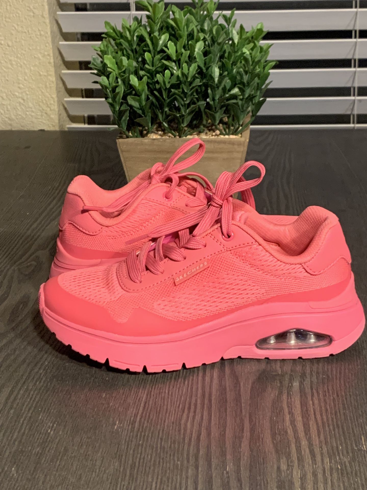 Hot Pink Skechers Shoes