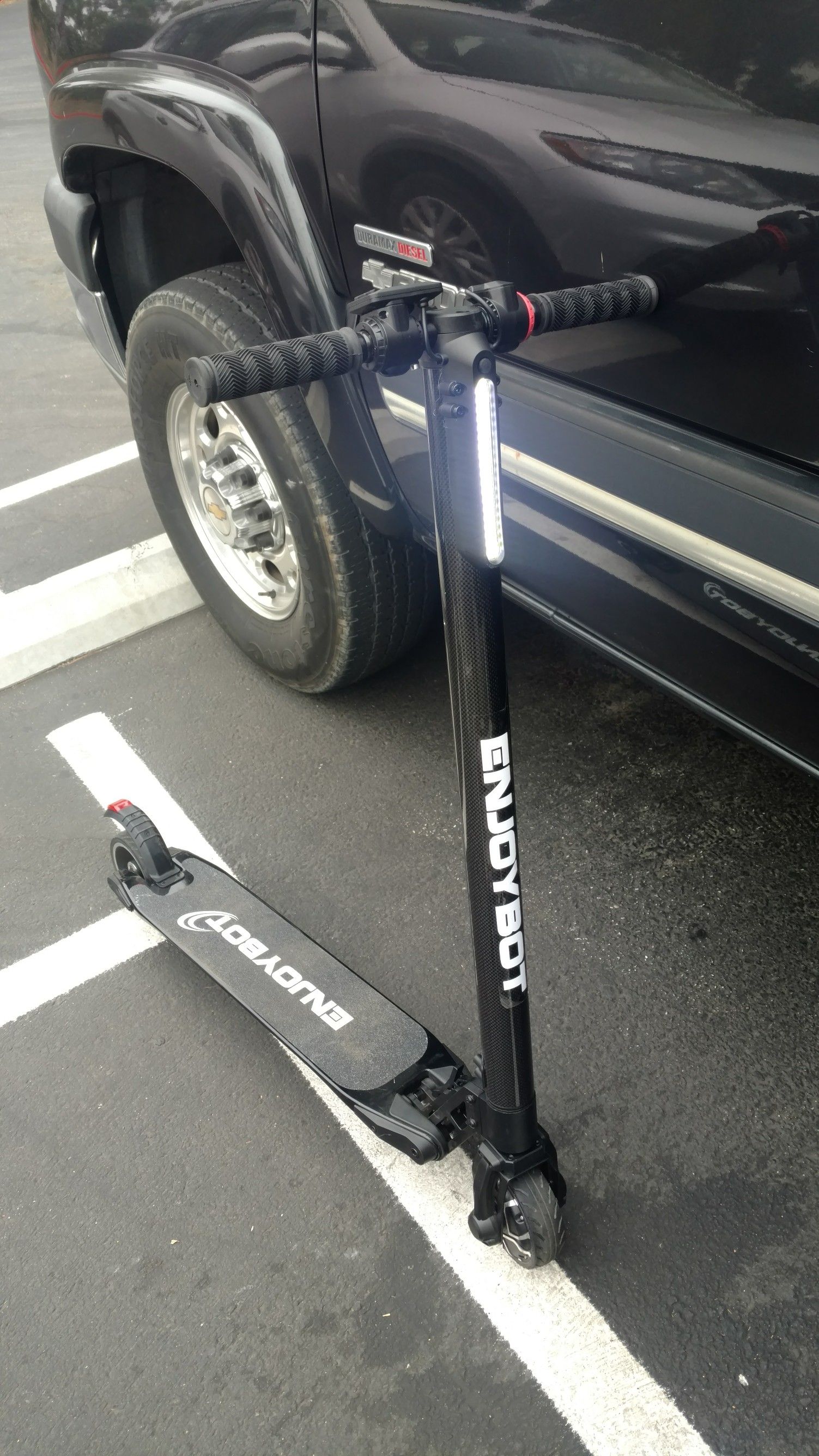 Enjoy bot scooter carbon fiber super lite
