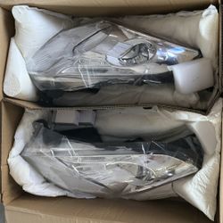 Brand New 2010-2012 Nissan Altima Headlight Assembly Set (Left + Right) w/ Bulbs