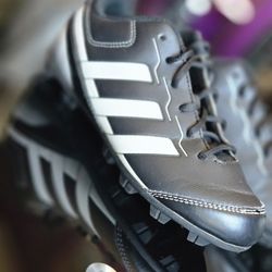 Size 2 Boys Soccer Shoes