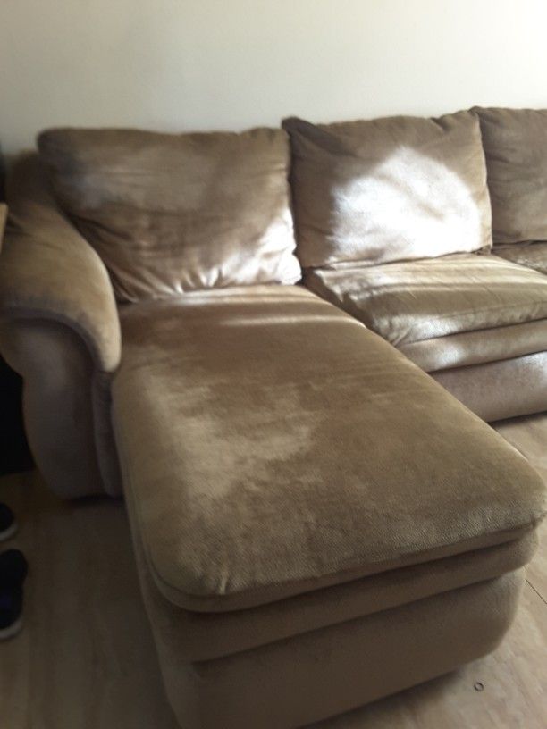 Sectional Couch With Pull Out Bed. In Perfect Shape$750 OBO