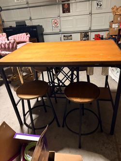Pub Height Bar Table with 4 Stools & Wine Rack