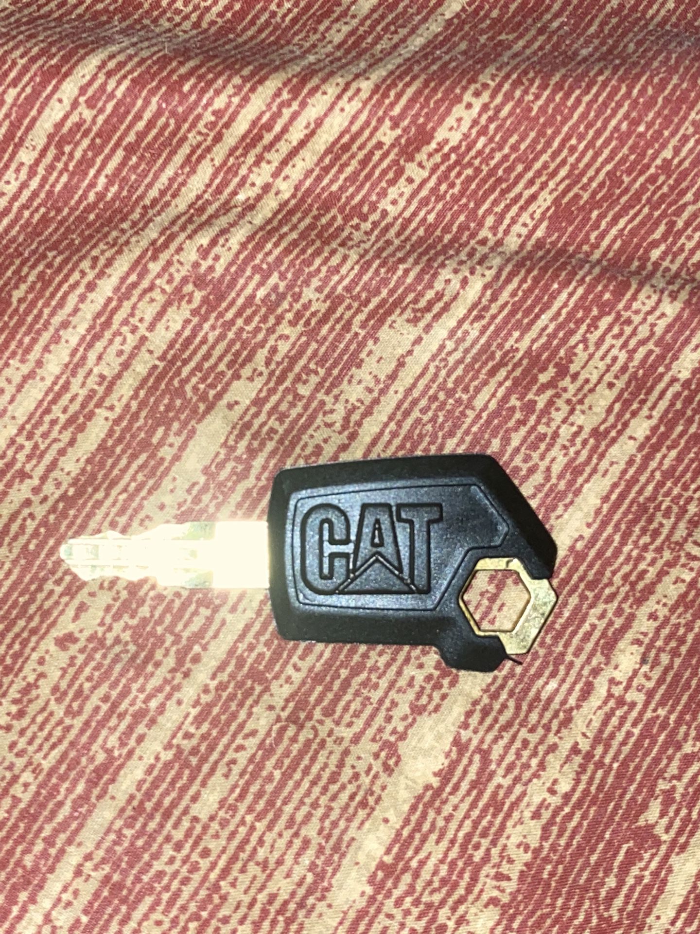 Caterpillar Ignition Key:  fits most CAT Ignitions from 1970’s to current -Rollers, Cat padlocks, Dozers, Backhoes, Compactors, Articulated Trucks, Ex