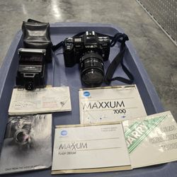 Maxxum 7000 35 M Camera 