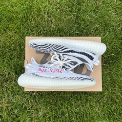 YEEZY BOOST 350 V2 ‘ZEBRA’