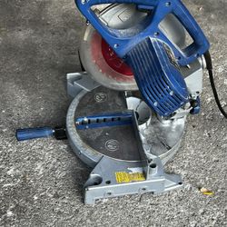 8-1/4" COMPOUND MITER SAW