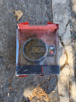 Racing shifting gauge up-to-date never been used box has seen its wear and tear getting moved around