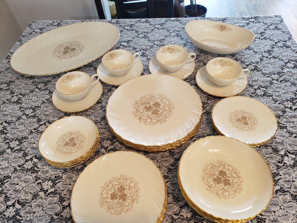 LENOX CHINA-ORLEANS-Complete set Of 4