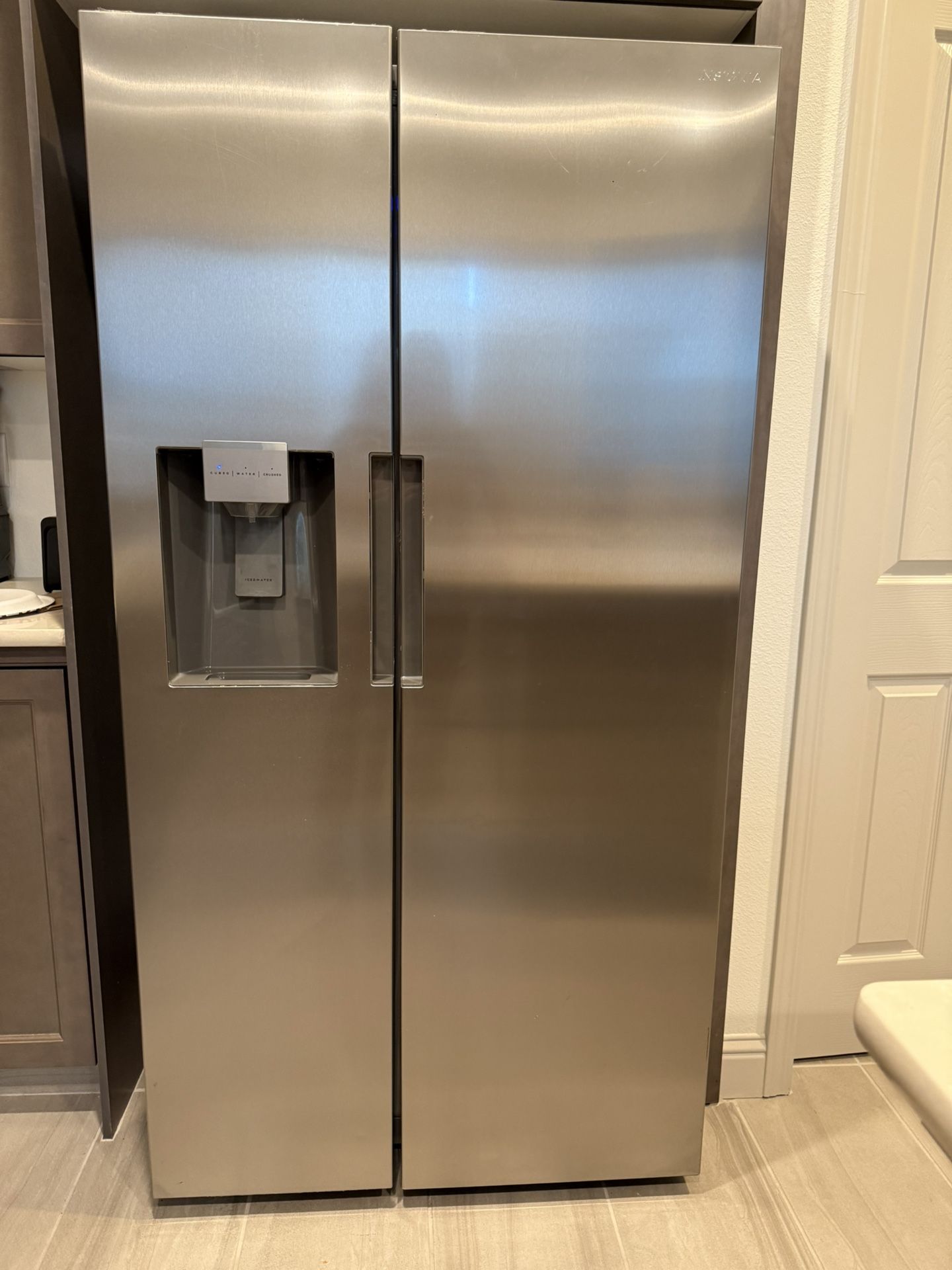 Insignia Refrigerator