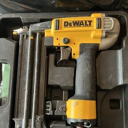 Pin Nailer 