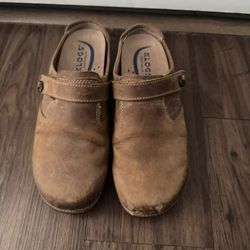 Klogs Tan Leather Slip-On Clogs