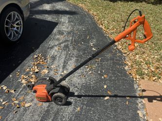 BLACK+DECKER 12 Amp 2-in-1 Landscape Edger and Trencher, (LE760FF)
