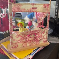 Hand Made Puppets  Theater