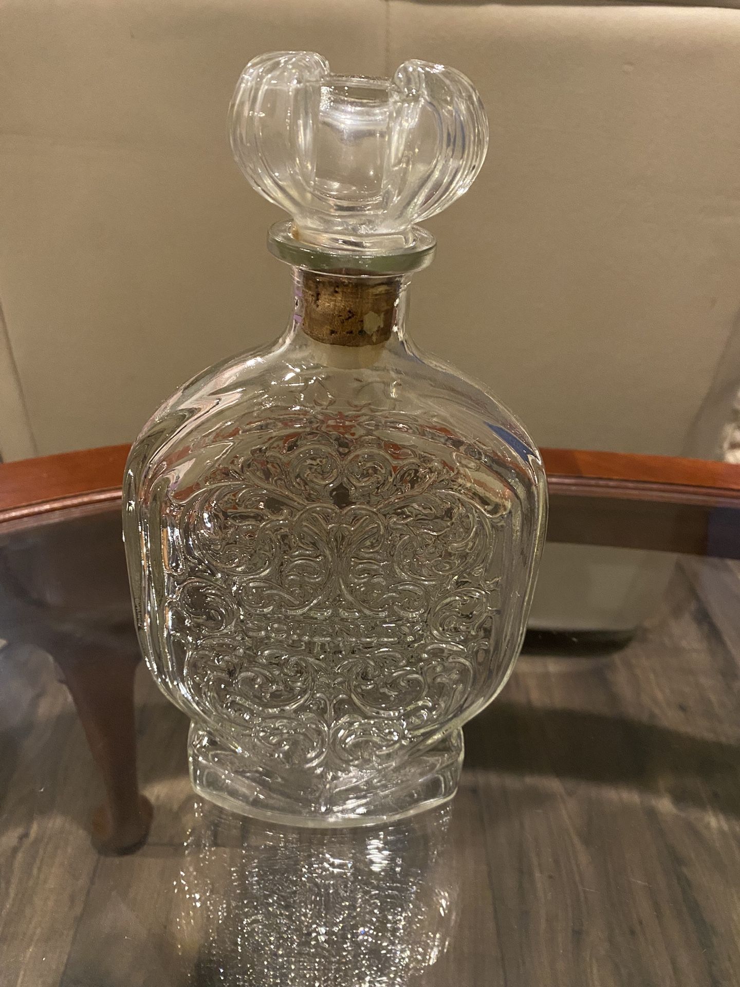 Rare . Vintage Schenley Clear, Glass, Whiskey, Decanter Art, Noveau VinevDesign On Both Front And Back