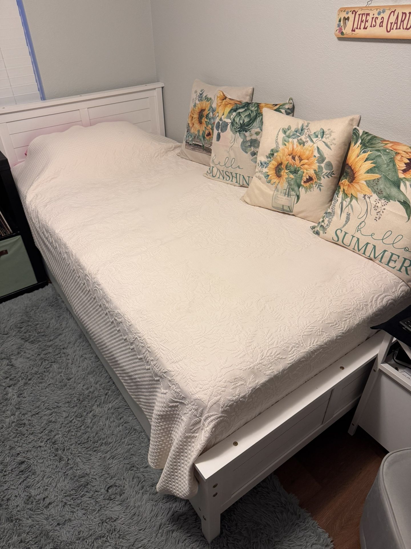 Beautiful Wooden Twin Bed 