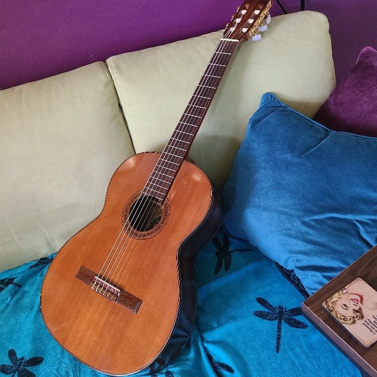 K Yairi Y70 Classical Guitar