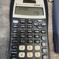 Texas Instruments TI-30X-IISS Scientific Calculator Blue Works