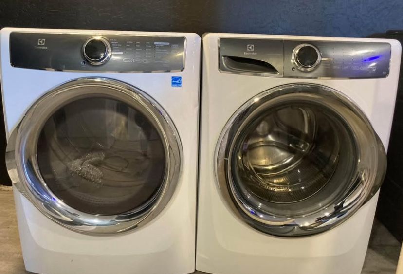 Electrolux Front Load Washer And Dryer Set