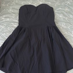 BLACK FLOWY MID DRESS