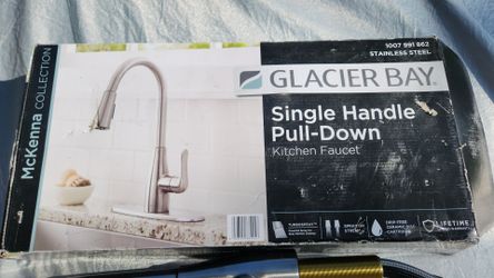 New Open Box Glacier Bay McKenna Single-Handle Pull Down Sprayer Kitchen Faucet in Stainless Steel