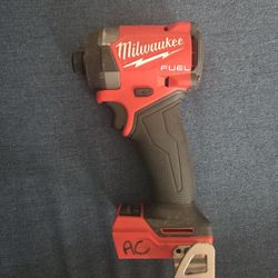 Milwaukee Impact Driver 