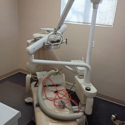 Dentist Chair With Accessories