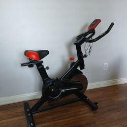 Stationary Bicycle , Hydraulic Rowing Machine