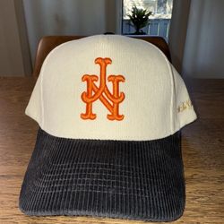 Corduroy New York Mets Upside Down Logo SnapBack Hat Cream/Black New 