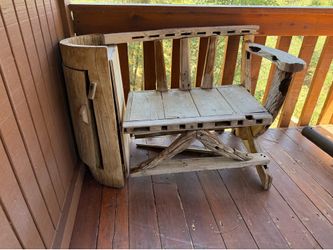 Antique or piece of junk, you decide. It’s free!