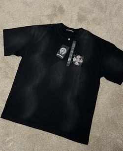 Designer Gothic Cross Tee 🖤 Rhinestone Detail (Size S)