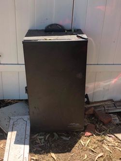 A master built electric smoker for $70