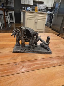Dragon statue