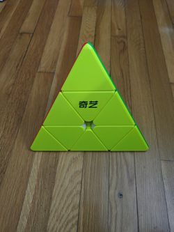 Giant Pyraminx